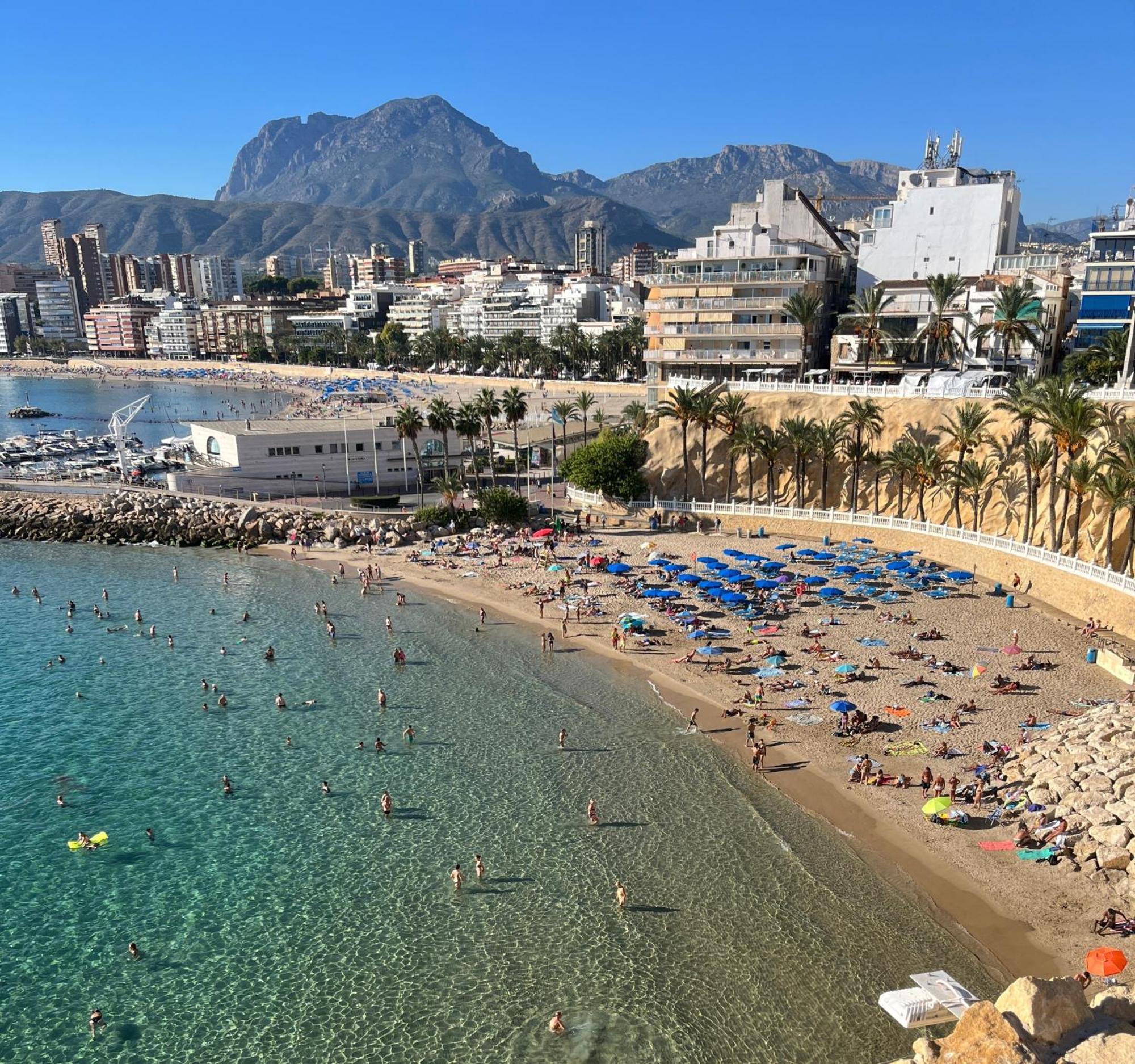 Rouna IV By Gloove Benidorm Exteriör bild